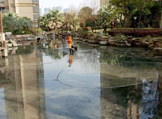 兴和景观池淤泥清理